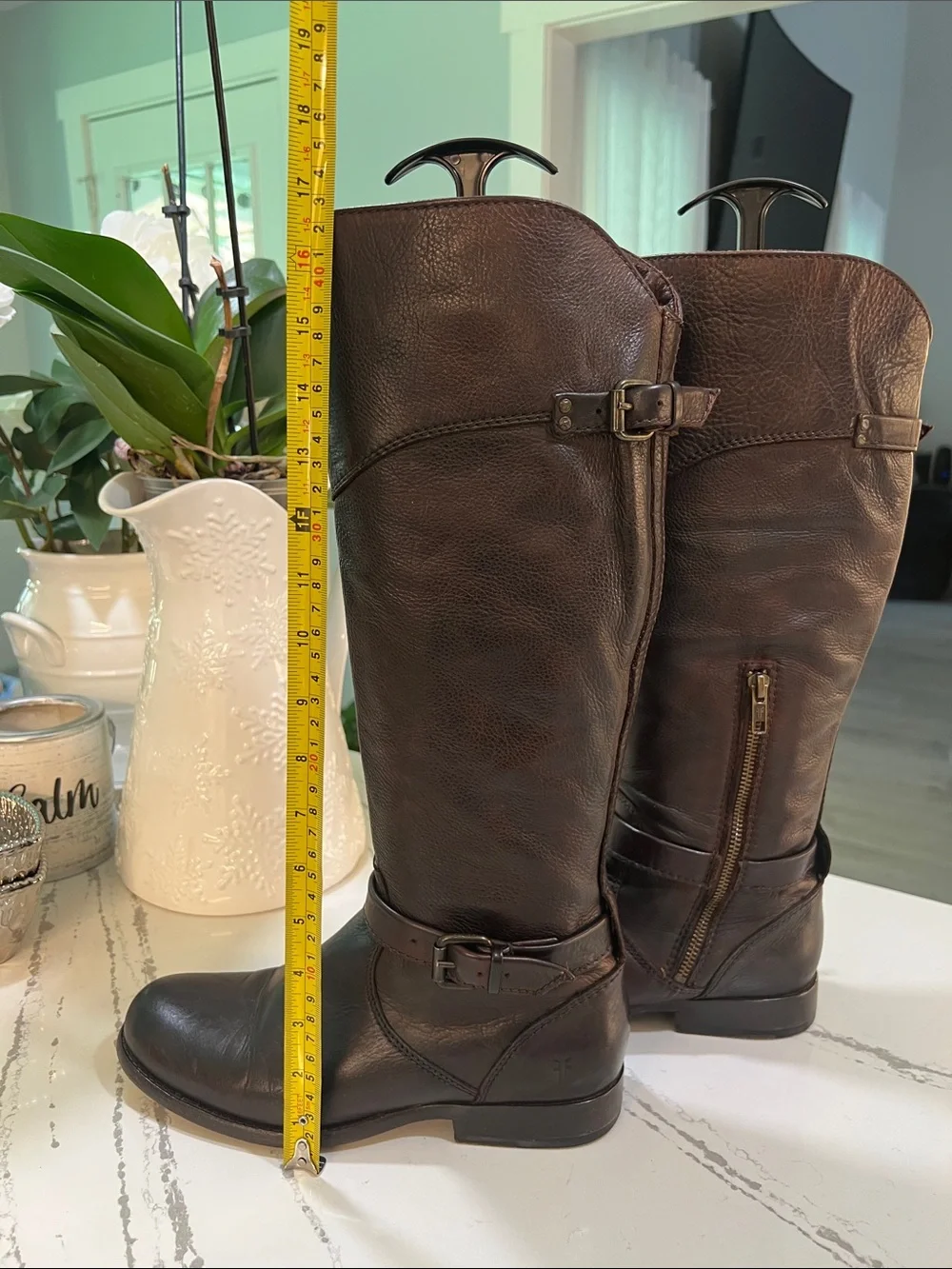 Frye sleek over